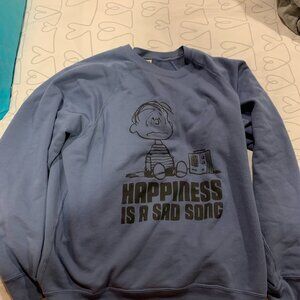 Uniqlo 4 sweatshirts (Large and Medium)